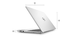 Dell Inspiron 15 5520 با پس زمینه سفید - نمای زاویه‌دار